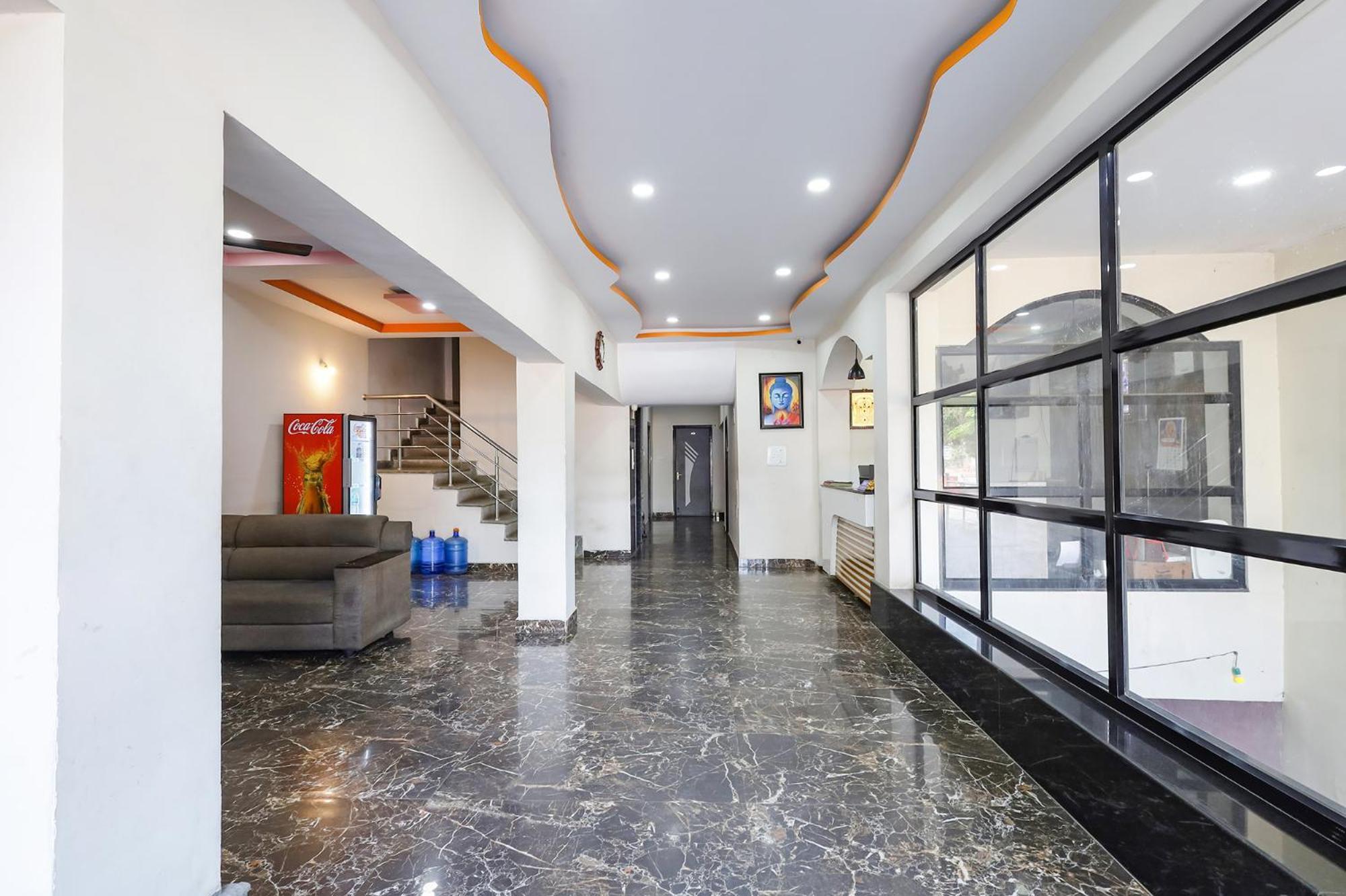 Hotel Capital O Lakshmi Residency Tirupati Exterior foto