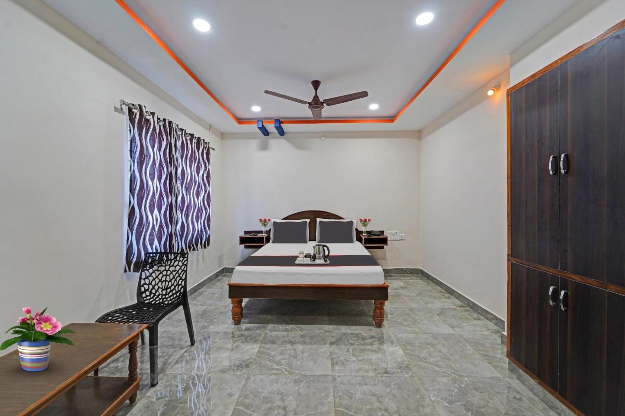 Hotel Capital O Lakshmi Residency Tirupati Exterior foto