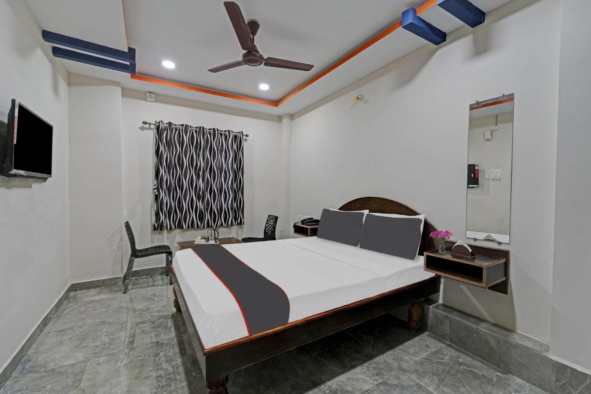 Hotel Capital O Lakshmi Residency Tirupati Exterior foto